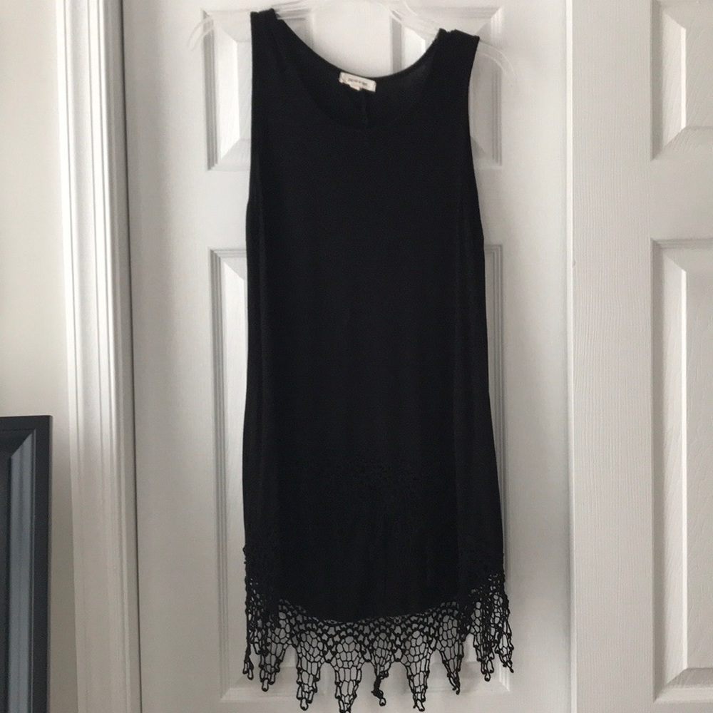 Hi-Low Tank w/ Crocheted Lace Detail